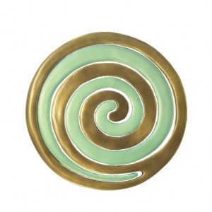 Yair Emanuel Anodized Aluminium Two Piece Trivet Set with Green and Gold Swirl Servierelemente