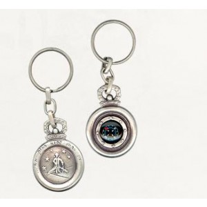 Silver Compass Keychain with Little Prince Illustration and Crown Israelische Kunst