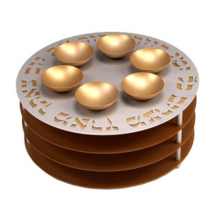 Gold Aluminum Seder Plate with Matzah Plates, Hebrew Text and Six Bowls Sederteller